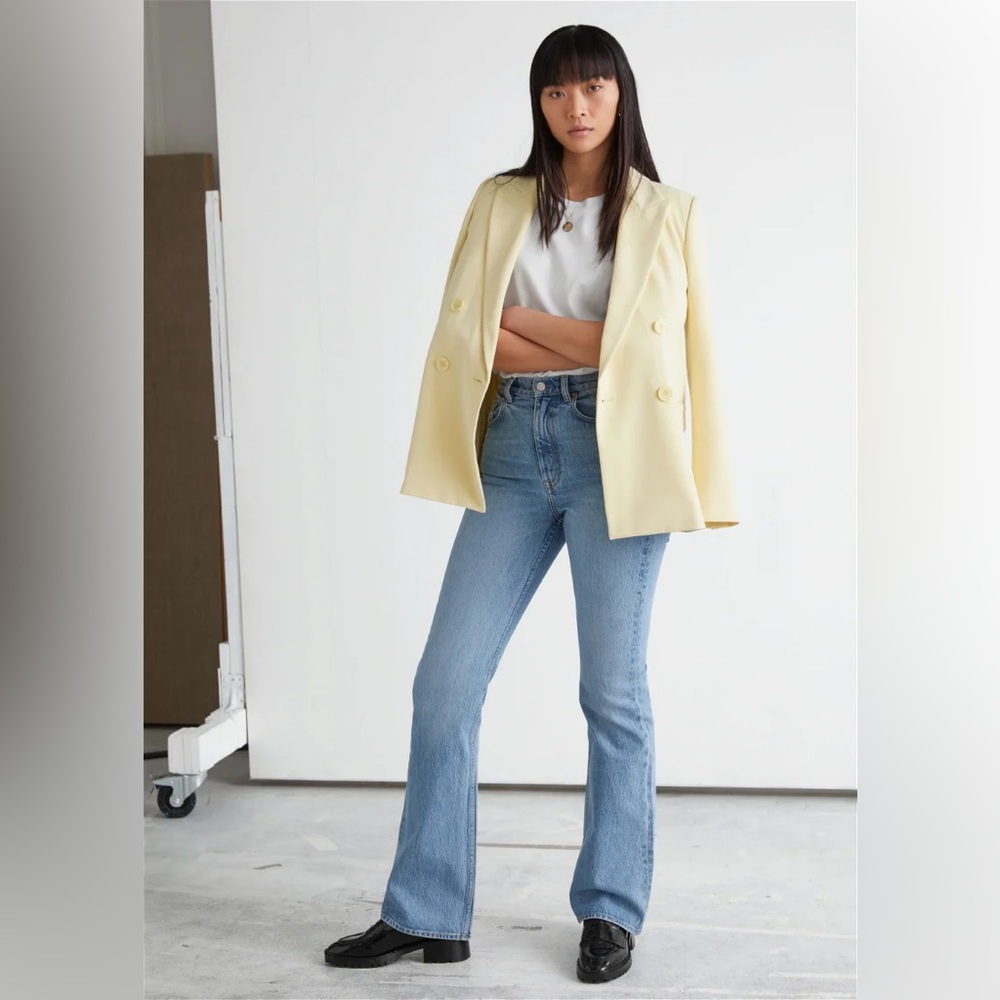 & Other Stories Mood Cut Jeans in Color Encore